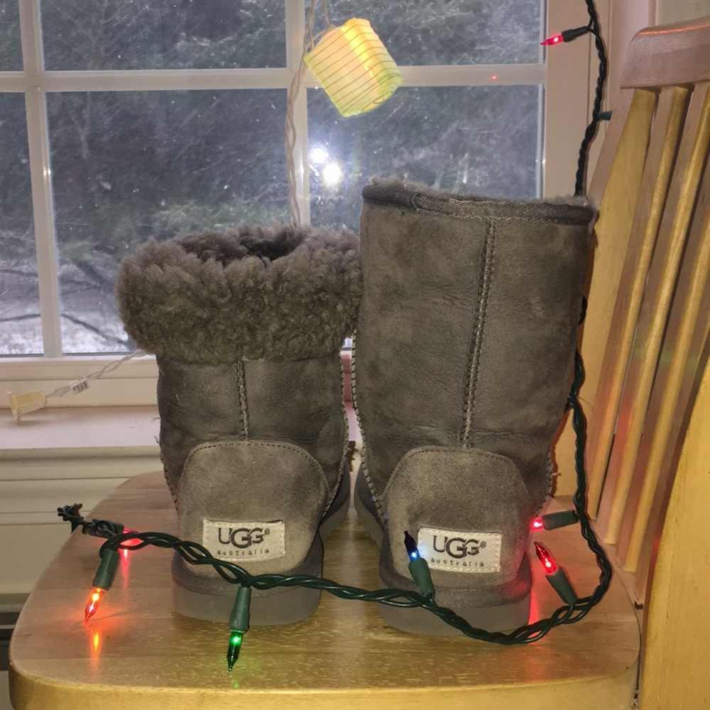 Ugg classic, sheepskin, grey, women’s 5, excellent